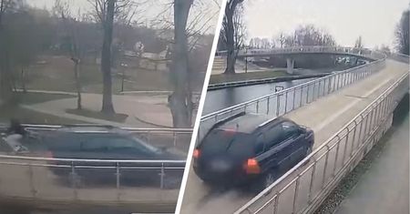 Wjechała na kładkę dla pieszych. Chciała szybciej dotrzeć do pracy