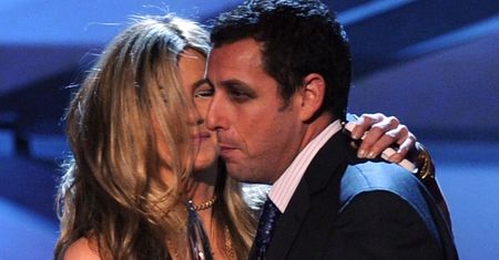 "Cieszę się jej szczęściem". Sandler komentuje romans Jennifer Aniston