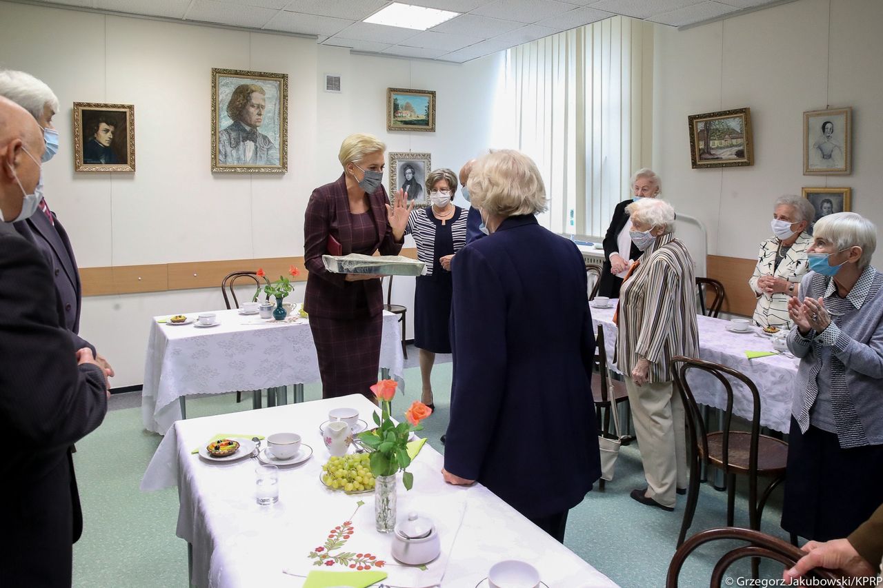 Agata Kornhauser-Duda spotkała się z seniorami. Świętowała Dzień Osób Starszych