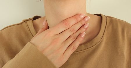 Uchyłek Zenkera – przyczyny, objawy i leczenie