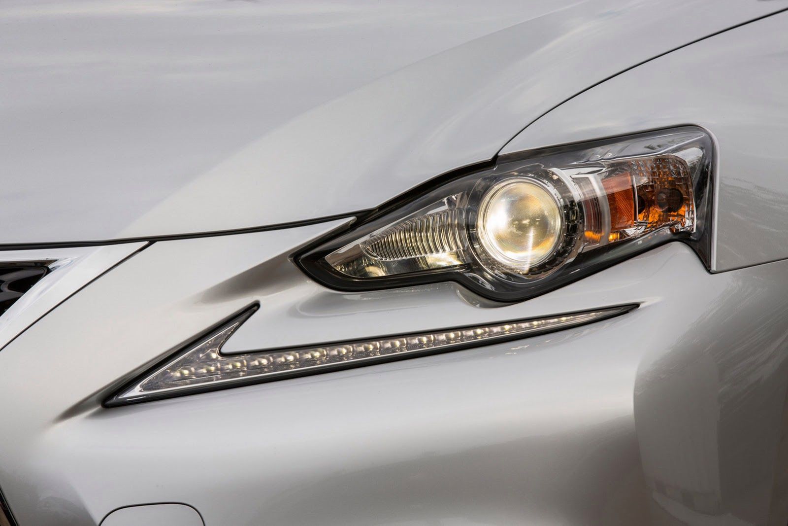 Nowy Lexus IS w pełnej krasie [galeria] 56
