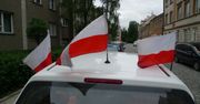 Zapytaliśmy policji, czy za flagę na samochodzie dostaniemy mandat. Odpowiedź jest jasna