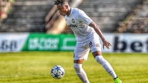 Nauczył się języka i zaczął wszystkich obrażać. Klub wyrzucił kenijskiego piłkarza