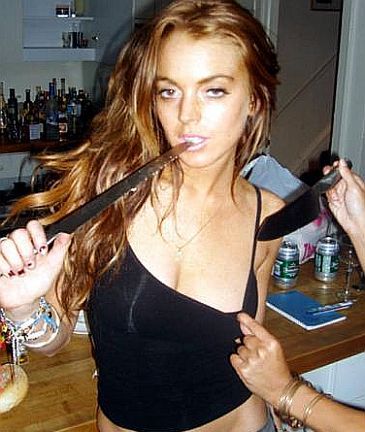 Lindsay z nożami! (zdjęcia)