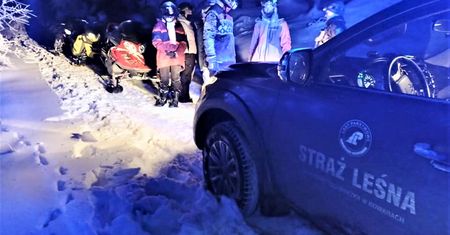 Karkonosze. Szaleli w nocy na skuterach śnieżnych. Doigrali się