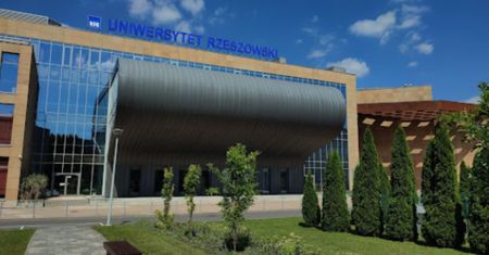 Uniwersytet Rzeszowski odda hołd pięciu osobom. Oddali ciała nauce