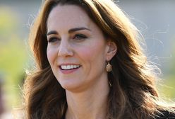 Kate Middleton poleciała do Pakistanu z lekarzem. Fani: "Jest w 4. ciąży"