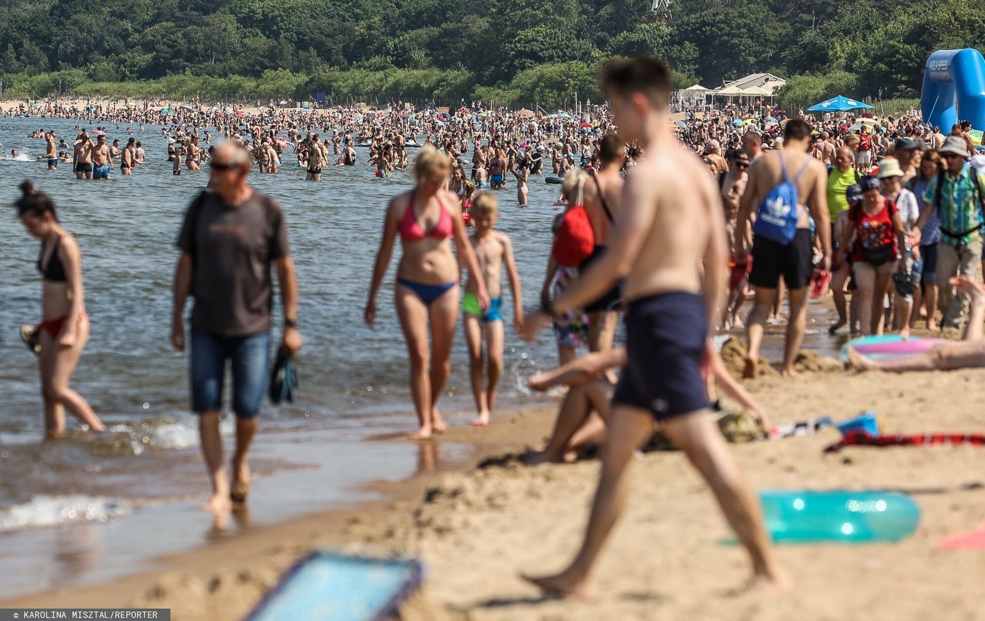 Upały w Polsce: NFZ ostrzega przed odwodnieniem i 38°C