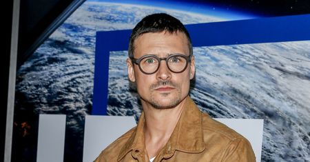 Mówi, co musiał zrobić w dzień śmieci ojca. "Tata odszedł rano"