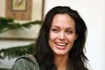 Troskliwa mama Angelina Jolie