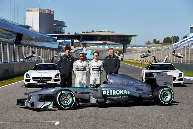 Mercedes GP został wicemistrzem świata w sezonie 2013