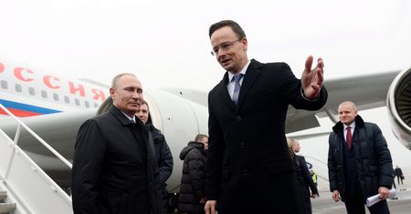Order od Putina dla Szijjarto.  Bosak: Ja bym nie przyjął