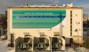 Kolej na zieloną energię – nowy mural na podstacji Warszawa Zachodnia od PGE Energetyka Kolejowa