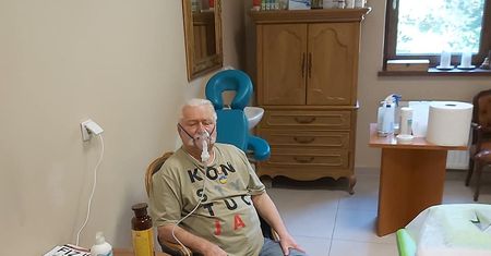 Lech Wałęsa zasłabł w kościele. Mnożą się pytania o jego zdrowie