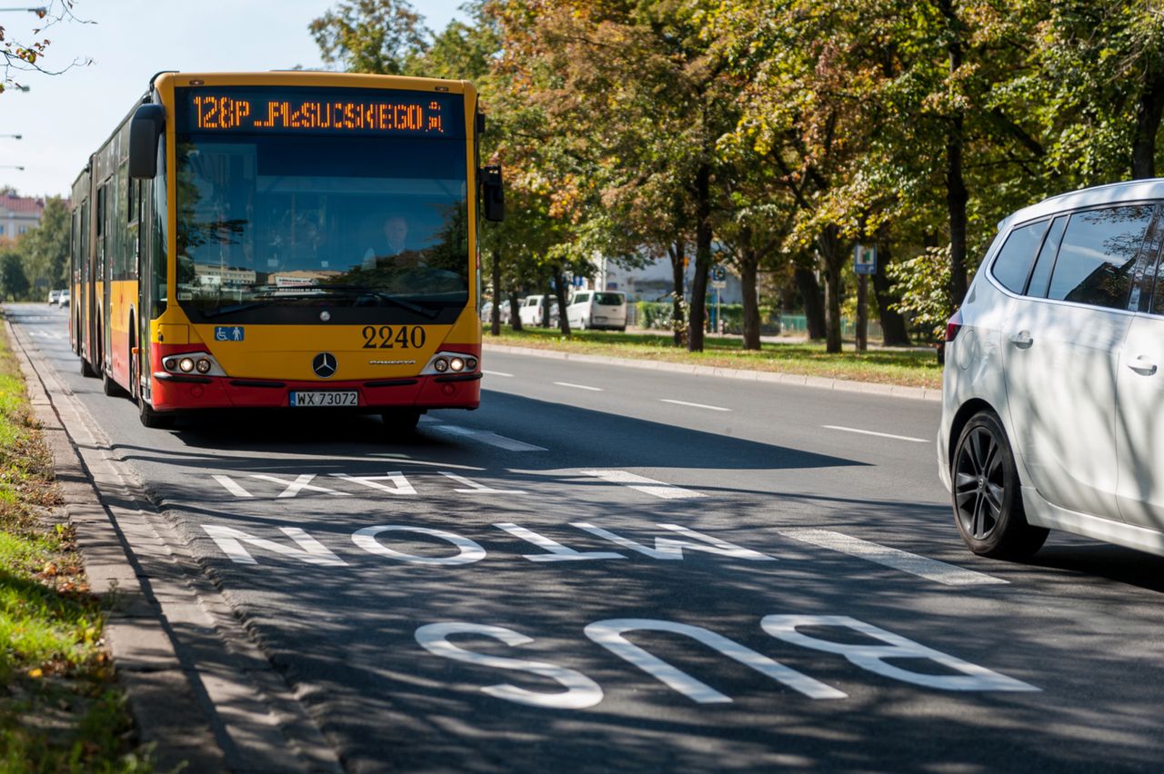 Od 18 maja nowe limity pasażerów w komunikacji miejskiej. Zmiana przepisów na bardziej skomplikowane