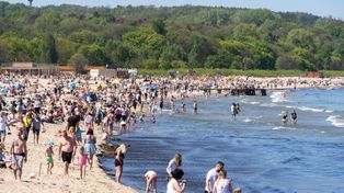 W sobotę otwarcie pierwszego strzeżonego kąpieliska w Sopocie. Ratownicy pojawią się jeszcze na siedmiu plażach kurortu