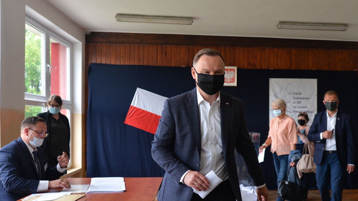 Prezydent Andrzej Duda (na zdjęciu) podpisał ustawę wprowadzającą podatek cukrowy.