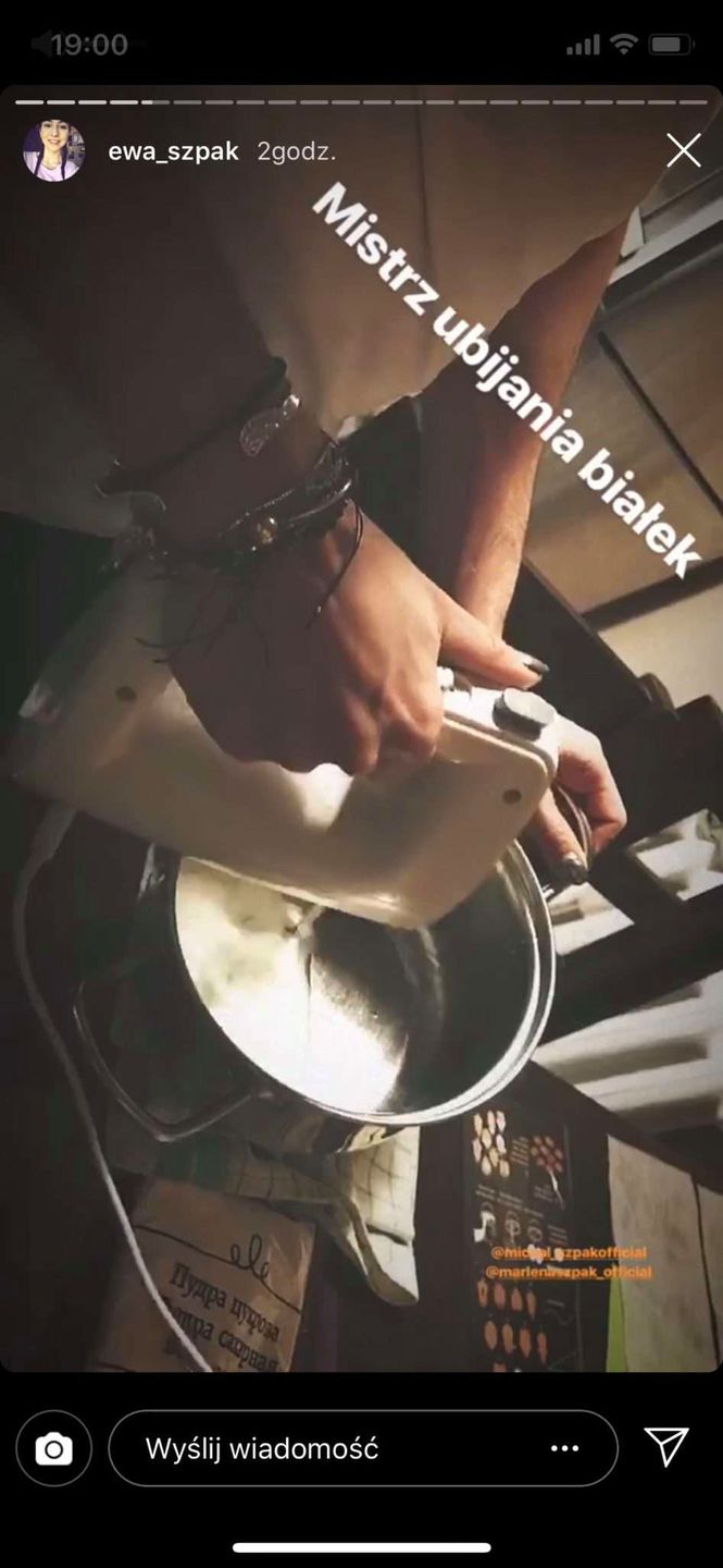 Michał Szpak ubija pianę na pierniczki