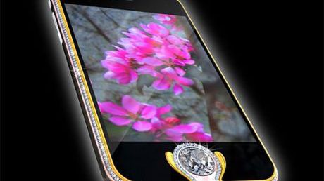 Peter Aloisson i jego ekskluzywne komórki 1