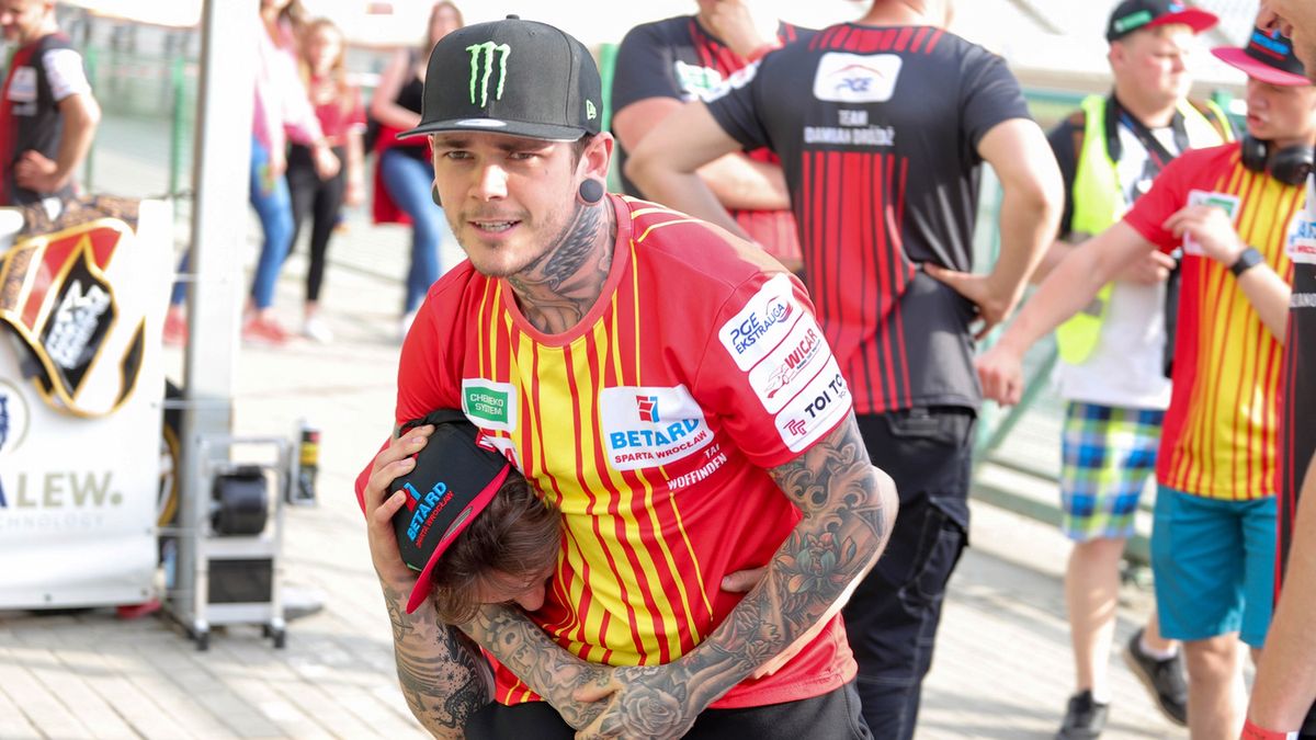 WP SportoweFakty / Tomasz Kudala / Żarty zawodników Sparty. Woffinden dusi Drabika