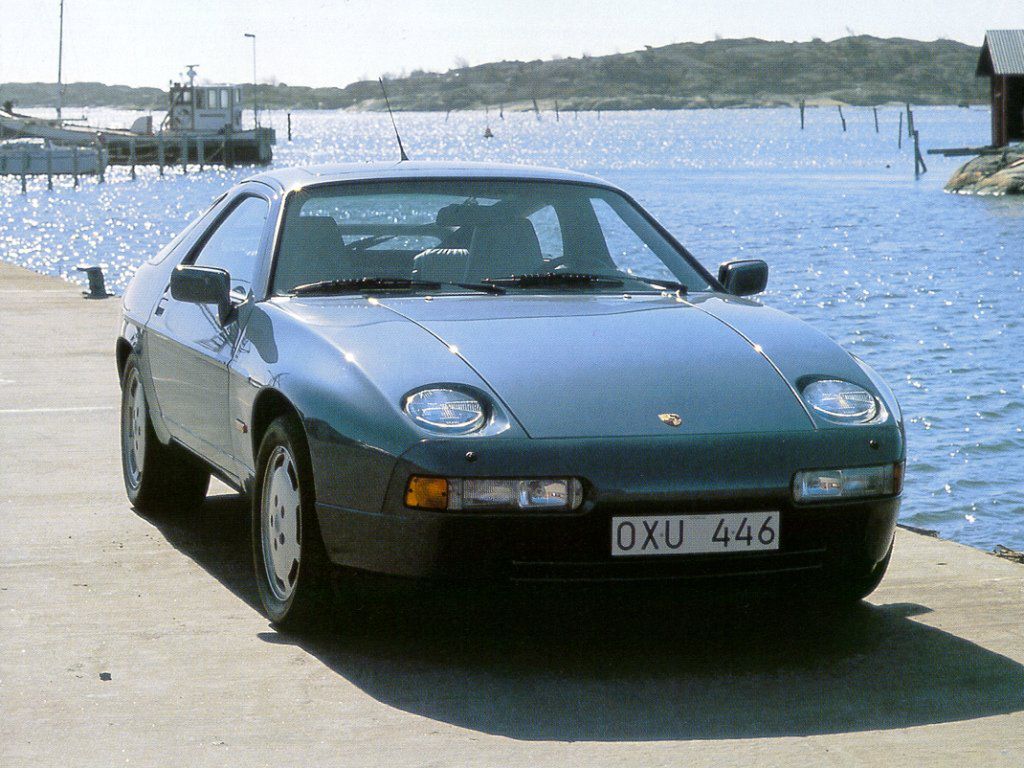 Porsche 928 1