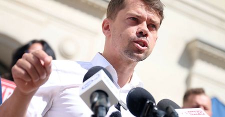 Odrzucili Kołodziejczaka. Nie zostawia suchej nitki na Hołowni