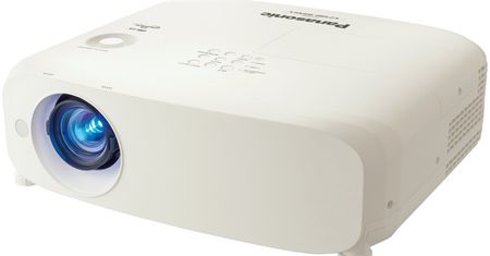 Przenośne projektory Panasonic o możliwościach tych nieprzenośnych