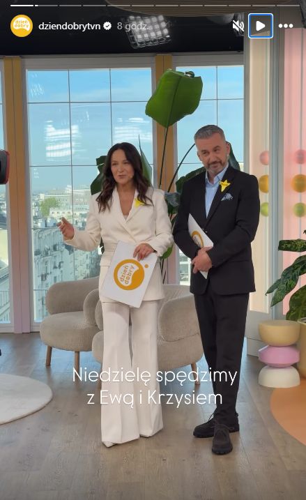 Postawiła na minimalistyczną elegancję. Kolor to nie przypadek