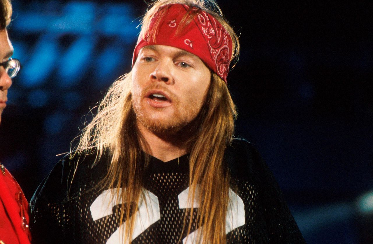 Axl Rose skończył 64 lata. Tak dziś wygląda legendarny muzyk