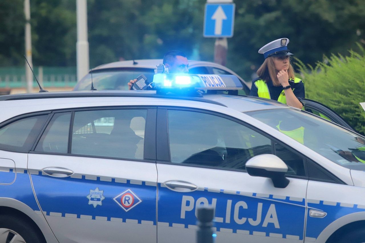 Słubice: Ukradli samochody właścicielowi strzelnicy. W pojazdach był istny arsenał