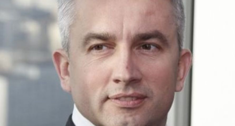 Były dyrektor z HP ma dalej nadzorować Agorę