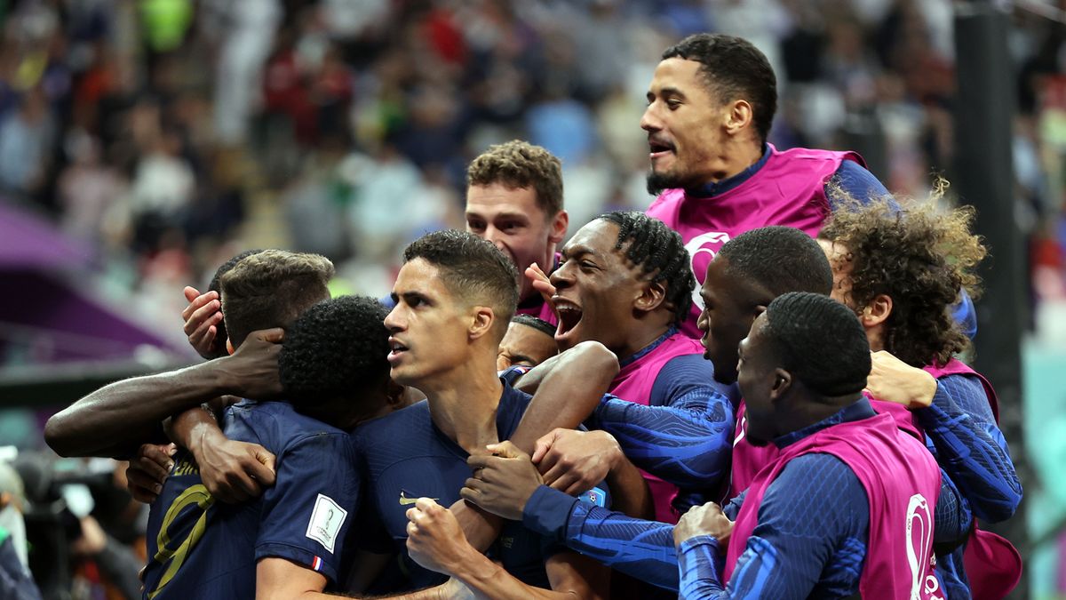 radość piłkarzy reprezentacji Francji