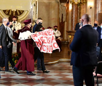 Wrocław. "Stop torturom na polskiej granicy". Aktywiści na wizycie premiera