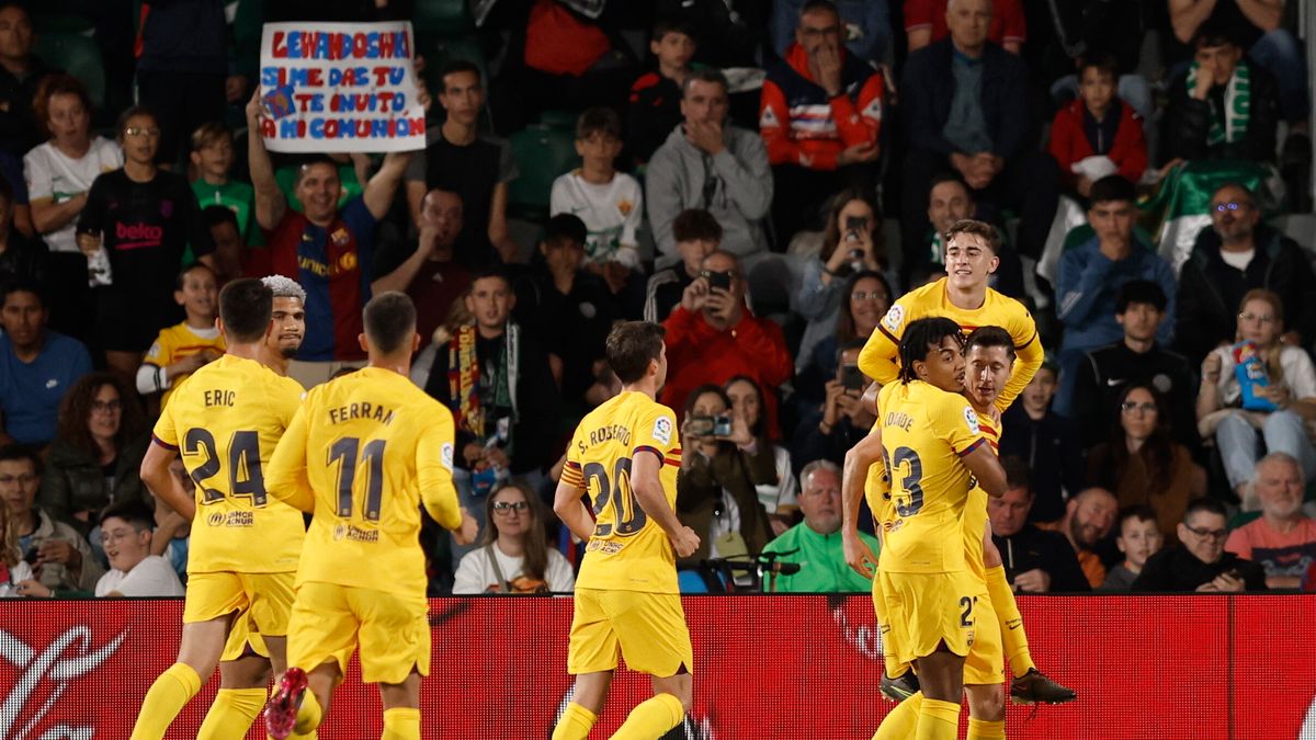 Zdjęcie okładkowe artykułu: PAP/EPA / Biel Alino / Na zdjęciu: radość piłkarzy FC Barcelony