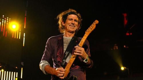 Keith Richards to gitarzysta legendarnego zespołu The Rolling Stones. 
