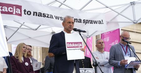 Nauczyciele wyjdą na ulice. "To dopiero początek"