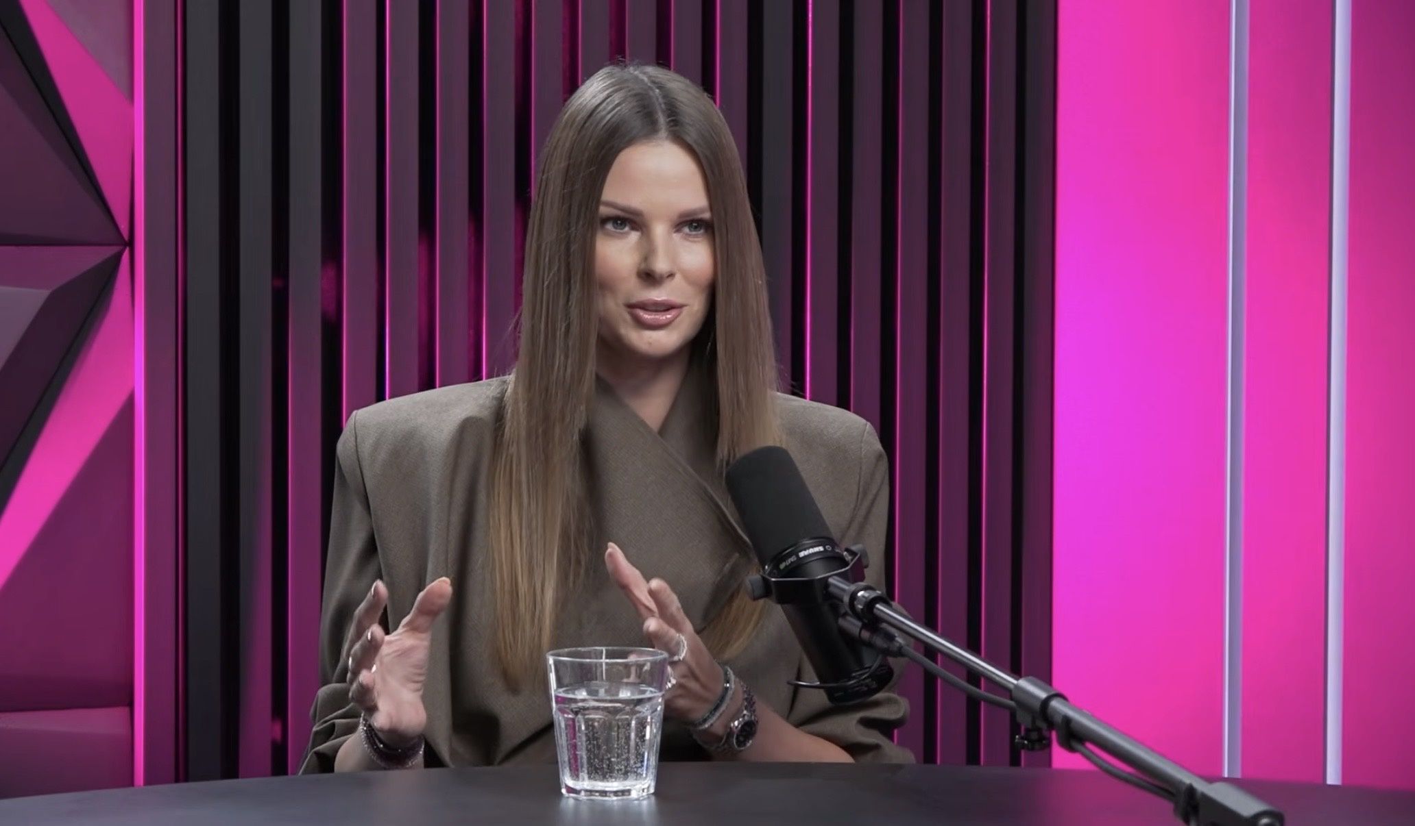 Małgorzata Tomaszewska podczas rozmowy 