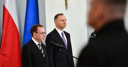 Wąsik i Kamiński z zaproszeniem do Pałacu Prezydenckiego