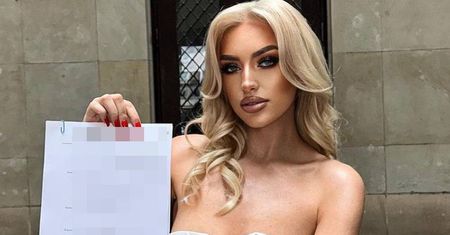 Odpicowana Caroline Derpienski chwali się pozwem na 50 MILIONÓW ZŁOTYCH. "Tego jeszcze w Polsce nie było" (FOTO)