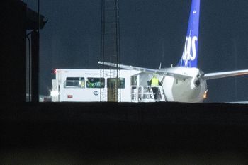 Awaryjne lądowanie samolotu. Pożar na pokładzie wywołał powerbank