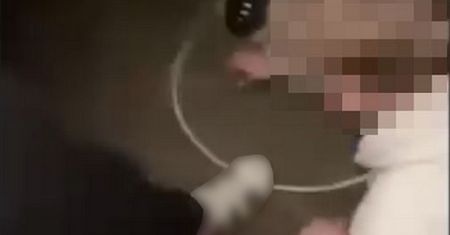 Skandaliczne zachowanie nastolatków, brutalnie zabili ptaka. Są w rękach policji
