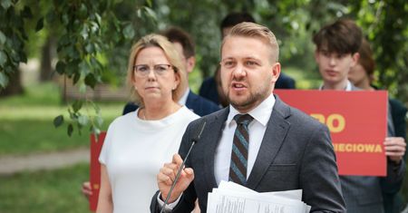 Jacek Ozdoba: Za kłopot ze śmieciami odpowiadają wszystkie rządy. Nasz się za to wziął
