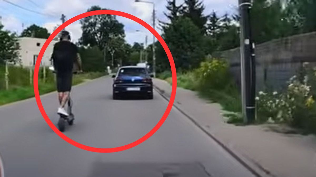Wyprzedzał auta hulajnogą. Nagranie z Warszawy