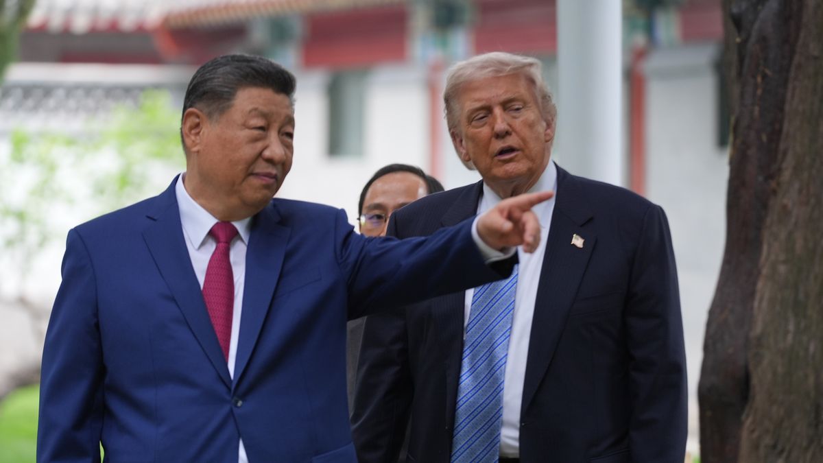 BEIJING, CHINA - MAY 15: U.S. President Donald Trump and Chinese President Xi Jinping tour the Zhongnanhai leadership compound on May 15, 2026 in Beijing, China. Trump and other U.S. officials are finishing up a visit intended to address the Iran conflict, trade imbalances, and the Taiwan situation while establishing new bilateral boards for economic and AI oversight. (Photo by Mark Schiefelbein-Pool/Getty Images)