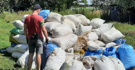 Policja zabezpieczyła blisko 3,5 tony nielegalnego tytoniu i odpadów papierosowych