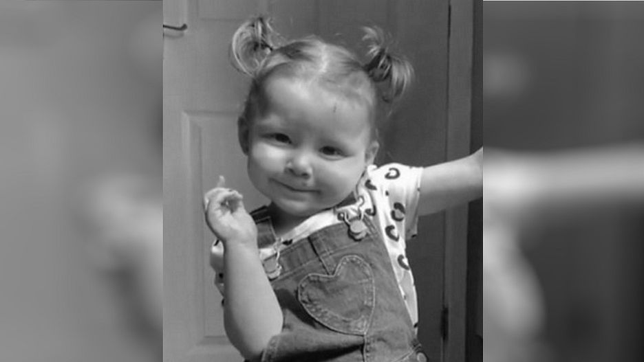 2-latka połknęła baterię od pilota. Dziewczynki nie udało się uratować