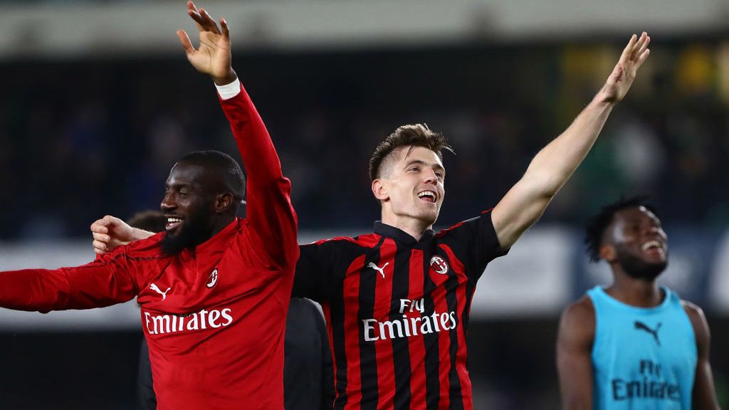 Zdjęcie okładkowe artykułu: Getty Images / Marco Luzzani / Na zdjęciu od lewej: Tiemoue Bakayoko, Krzysztof Piątek