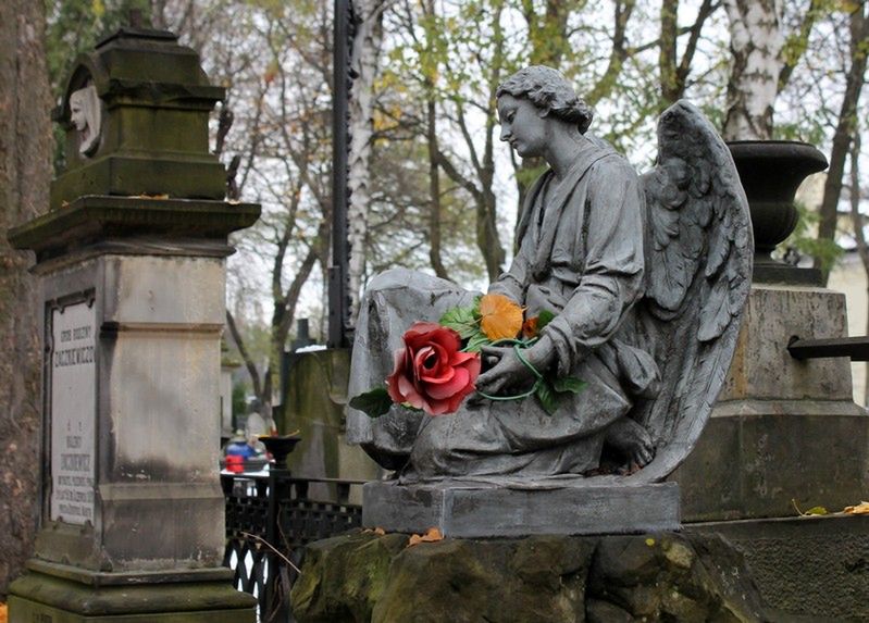 Tu pochowano warszawskiego śpiewaka i znanego gangstera