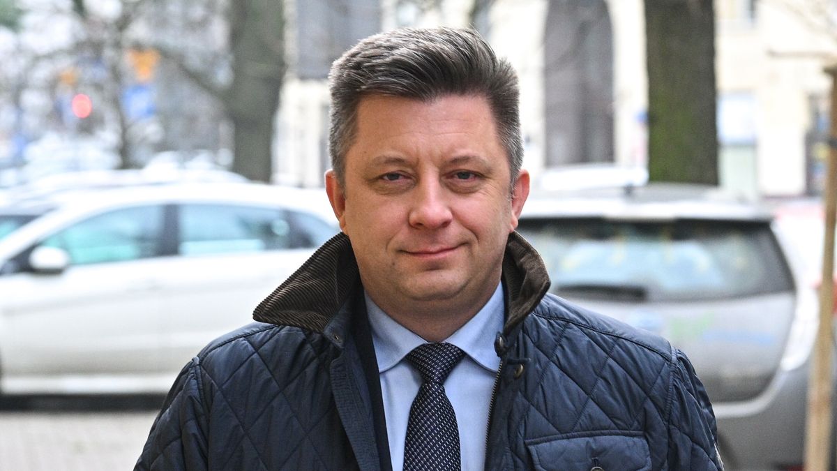 Akt oskarżenia ws. afery mailowej. Jest reakcja Dworczyka