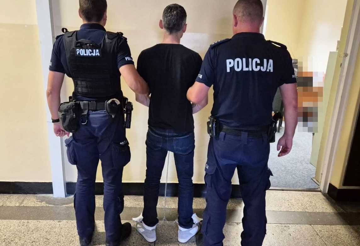 Warszawa: Gruzin groził ochroniarzowi nożem. Został zatrzymany i deportowany